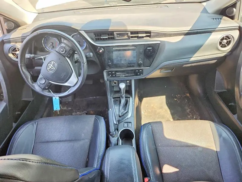 2017 TOYOTA COROLLA SE  