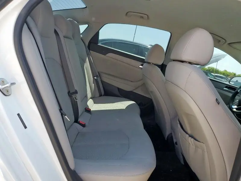 2018 HYUNDAI SONATA SE  