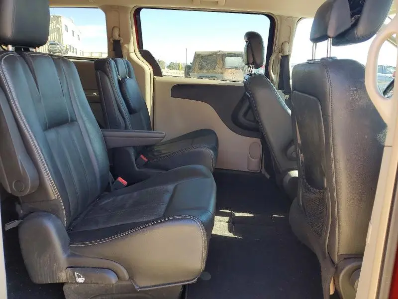 2013 CHRYSLER TOWN & COUNTRY TOURING  