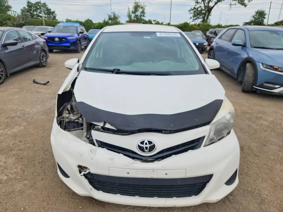 2014 TOYOTA YARIS 5-DOOR L  