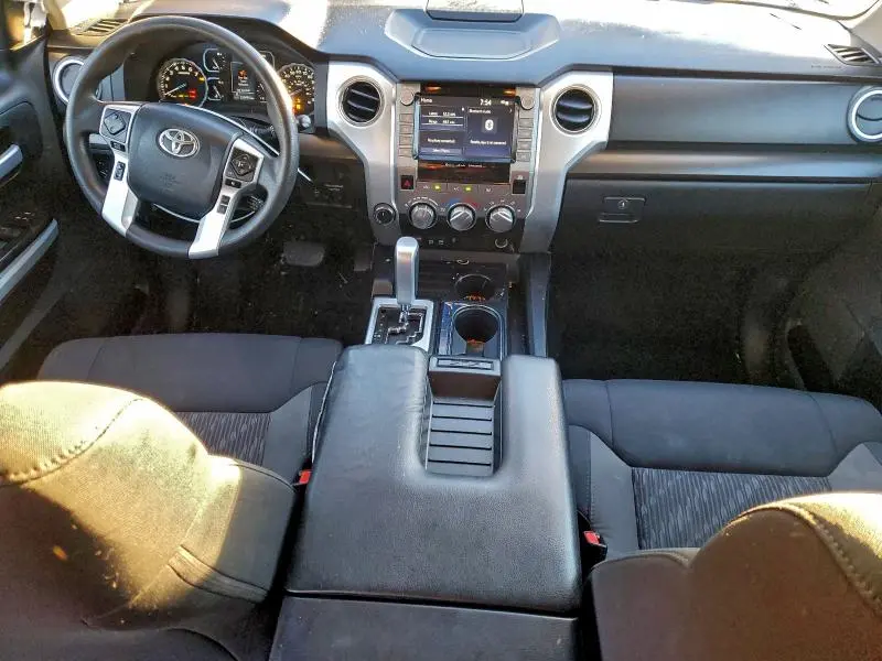 2020 TOYOTA TUNDRA CREWMAX SR5  