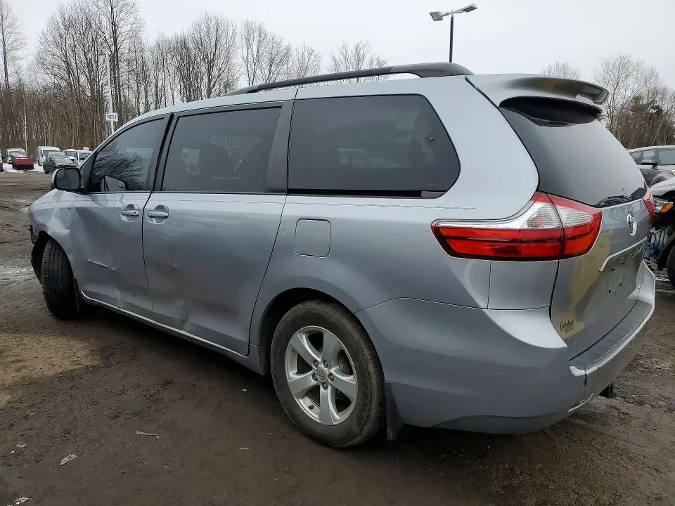 2015 TOYOTA SIENNA LE 8 PASSENGER  