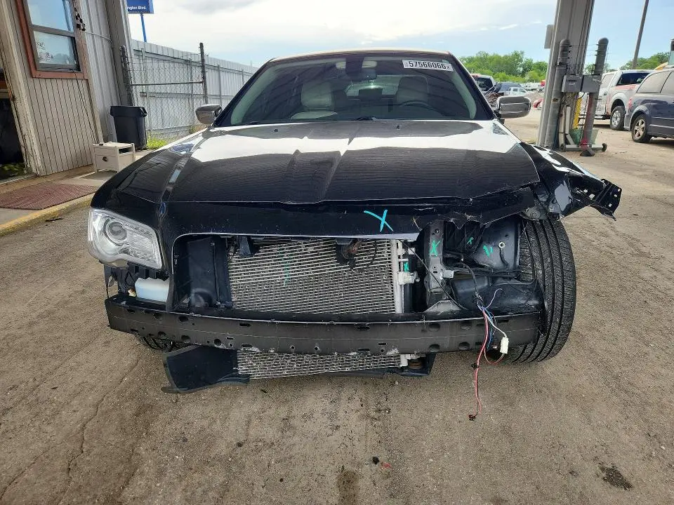 2018 CHRYSLER 300 LIMITED  