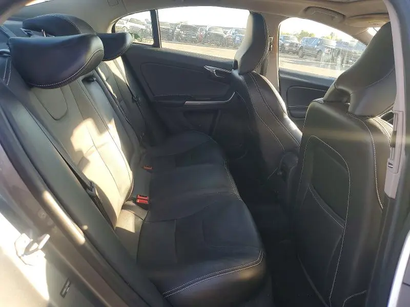 2018 VOLVO S60 DYNAMIC  