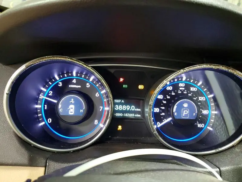 2011 HYUNDAI SONATA GLS  