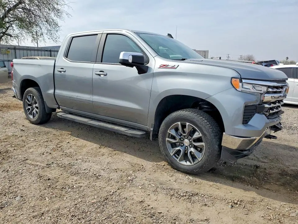 2023 CHEVROLET SILVERADO K1500 LT  