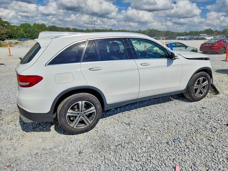 2019 MERCEDES-BENZ GLC 300  