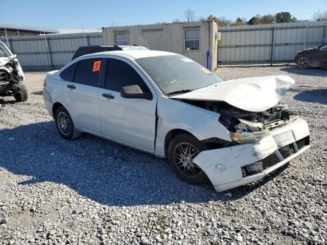 2010 FORD FOCUS SE  