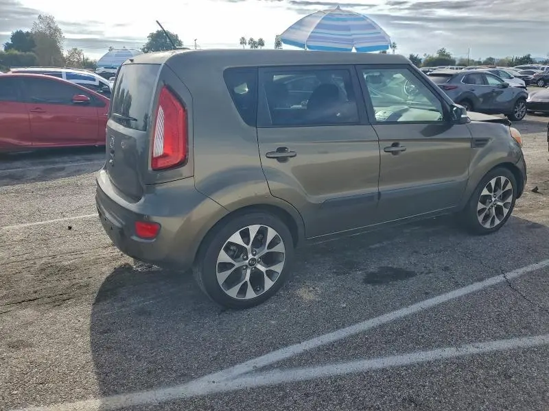 2012 KIA SOUL +  