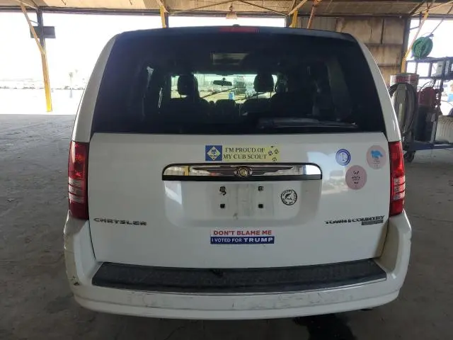 2010 CHRYSLER TOWN & COUNTRY TOURING  