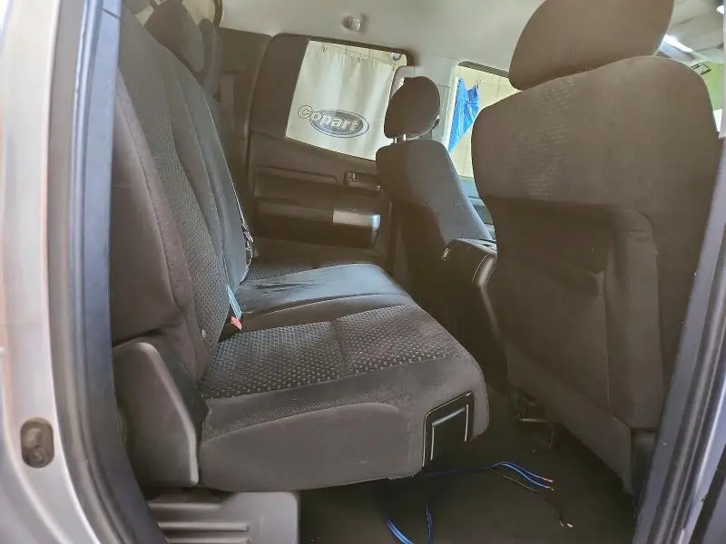 2010 TOYOTA TUNDRA DOUBLE CAB SR5  