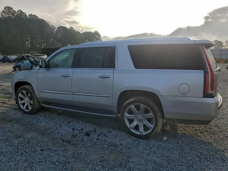 2017 CADILLAC ESCALADE ESV LUXURY  