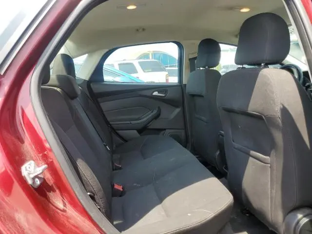 2016 FORD FOCUS SE  
