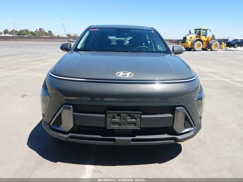 2024 HYUNDAI KONA SE
