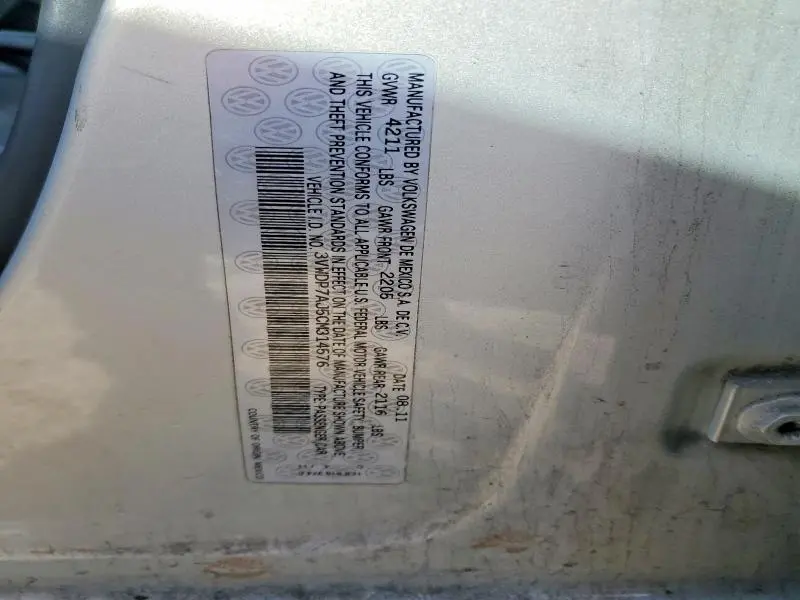 2012 VOLKSWAGEN JETTA SE  