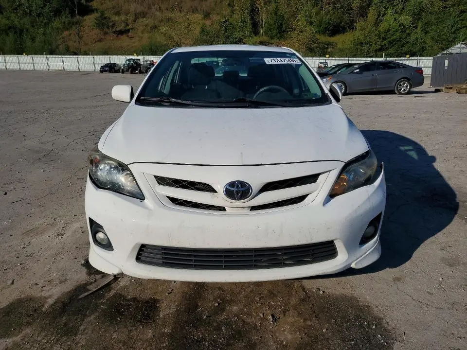 2013 TOYOTA COROLLA S  