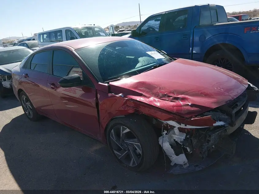 2025 HYUNDAI ELANTRA SEL SPORT