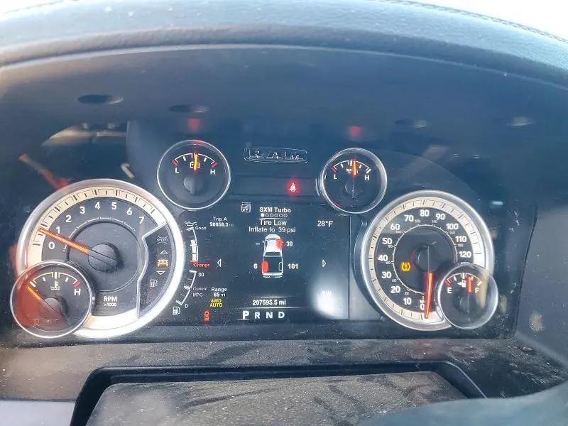 2015 RAM 1500 LARAMIE  