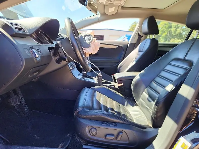 2010 VOLKSWAGEN CC LUXURY  