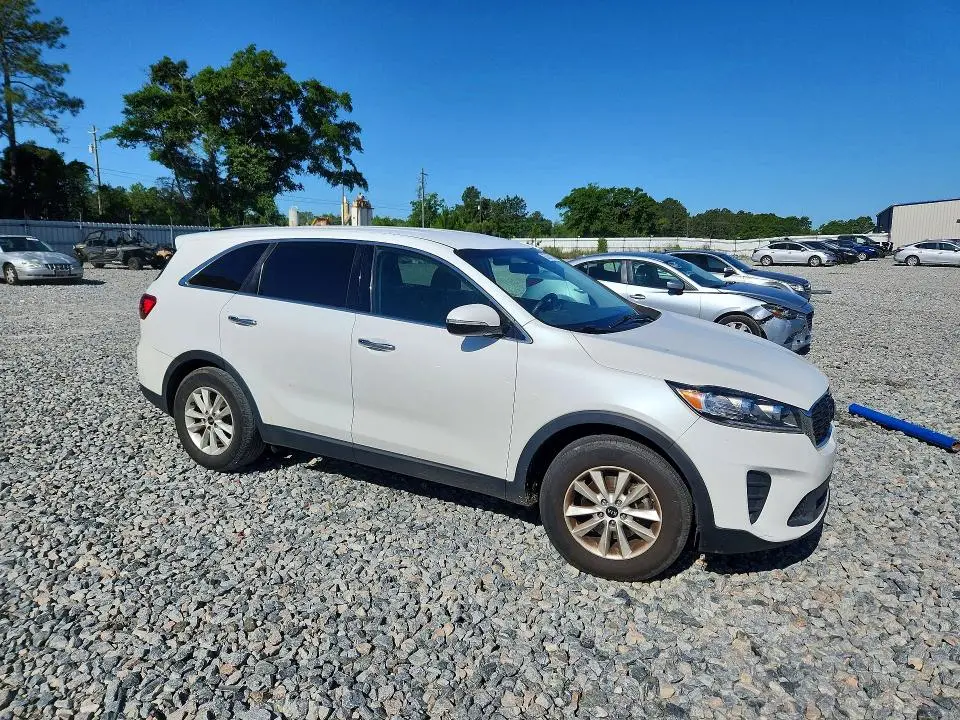 2019 KIA SORENTO LX V6  