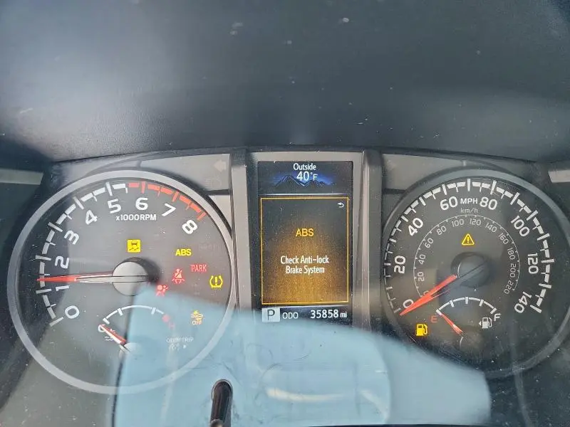 2023 TOYOTA TACOMA SR  