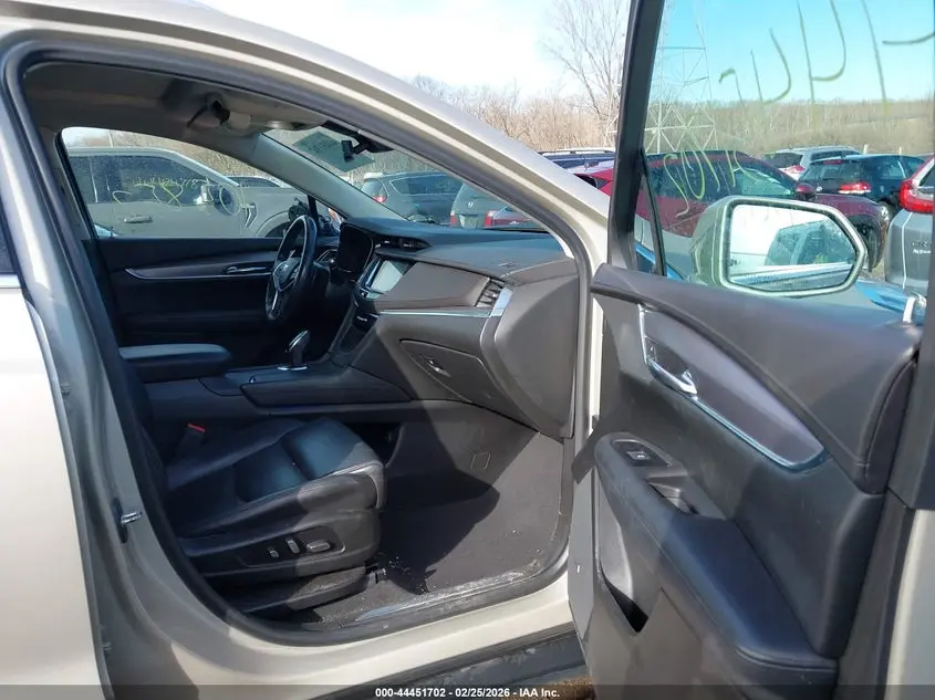 2017 CADILLAC XT5 PREMIUM LUXURY