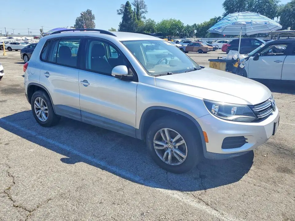 2016 VOLKSWAGEN TIGUAN S  