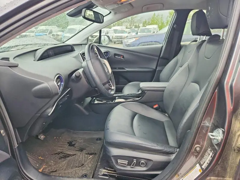 2016 TOYOTA PRIUS FOUR TOURING  
