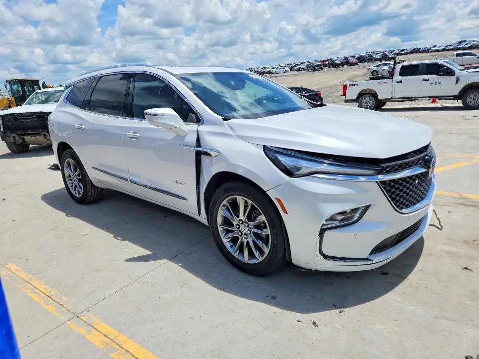 2024 BUICK ENCLAVE AVENIR  