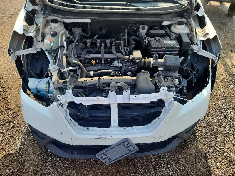 2019 NISSAN KICKS S  
