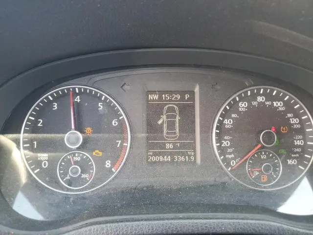 2013 VOLKSWAGEN PASSAT SE  
