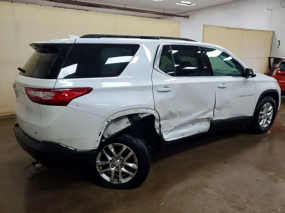 2021 CHEVROLET TRAVERSE LT  