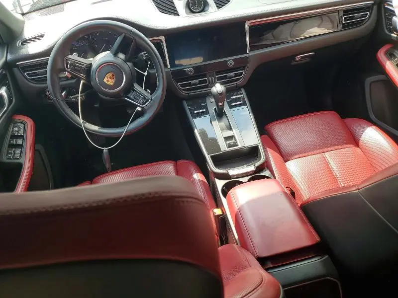 2022 PORSCHE MACAN   