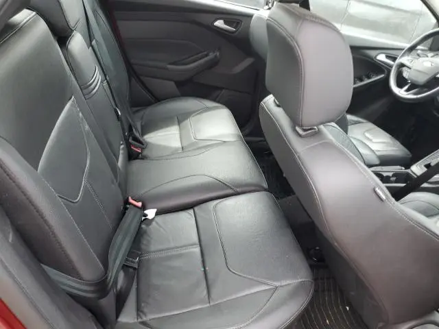 2016 FORD FOCUS SE  
