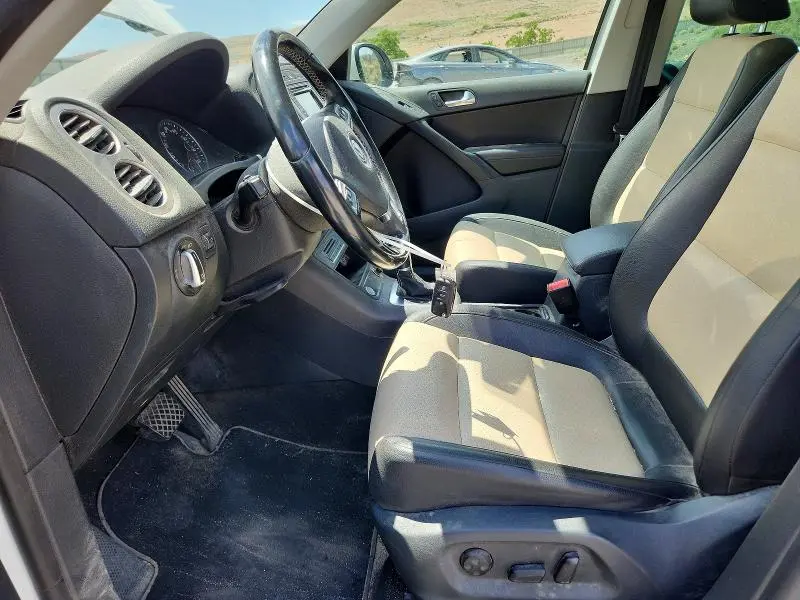 2016 VOLKSWAGEN TIGUAN S  