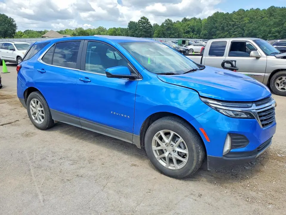 2024 CHEVROLET EQUINOX LT  