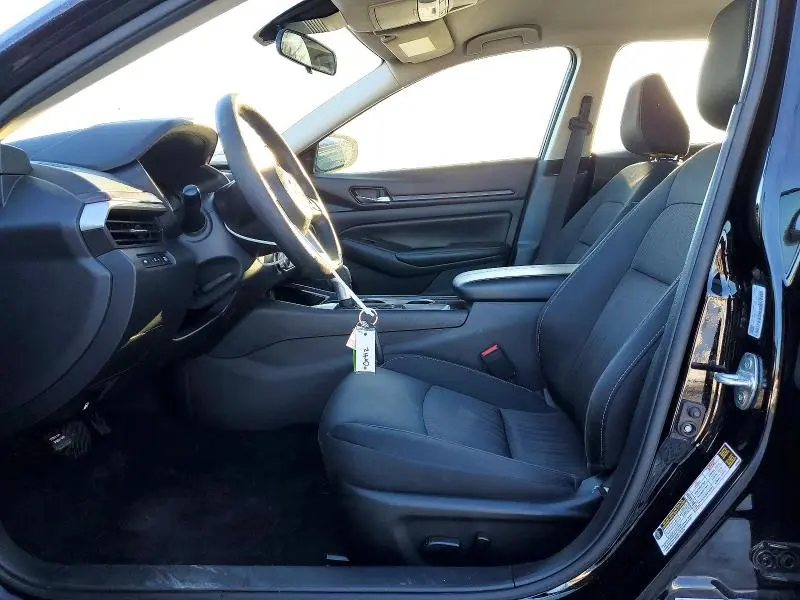 2024 NISSAN ALTIMA SV  