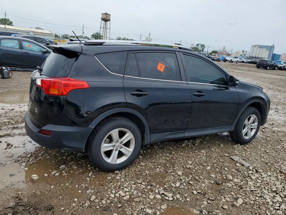 2014 TOYOTA RAV4 XLE  