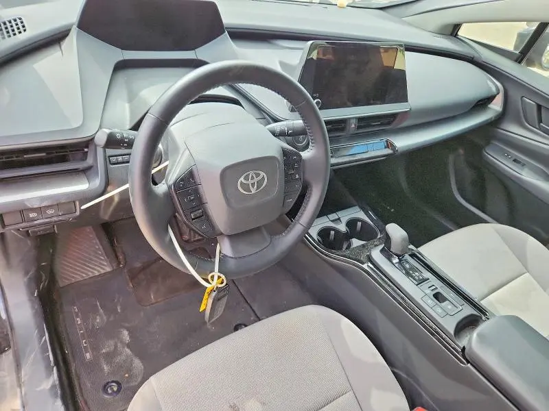 2023 TOYOTA PRIUS LE  