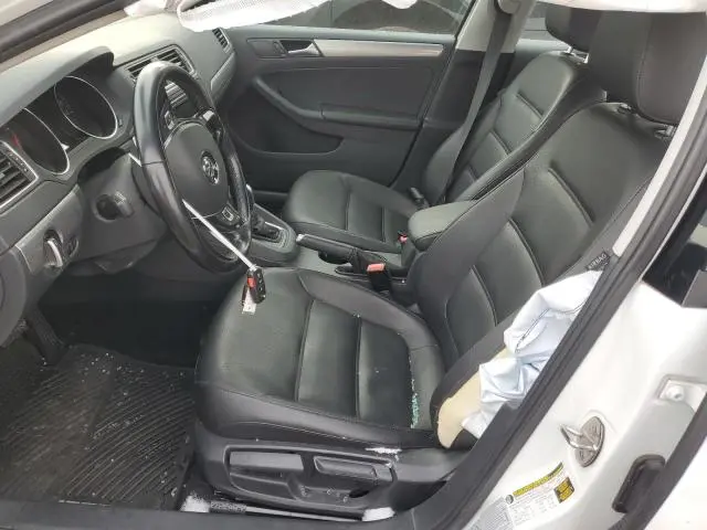 2018 VOLKSWAGEN JETTA SE  