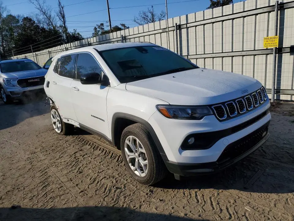 2024 JEEP COMPASS LATITUDE  