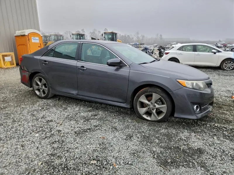 2012 TOYOTA CAMRY SE  