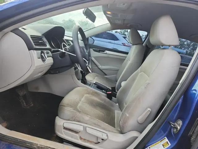 2017 VOLKSWAGEN PASSAT S  