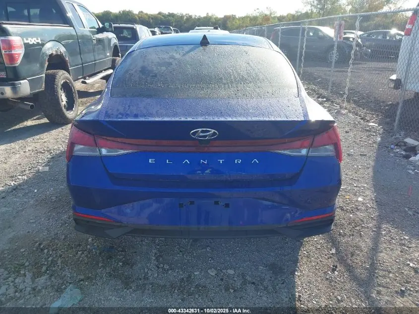 2022 HYUNDAI ELANTRA SEL