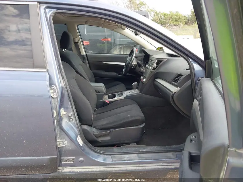 2013 SUBARU OUTBACK 2.5I PREMIUM