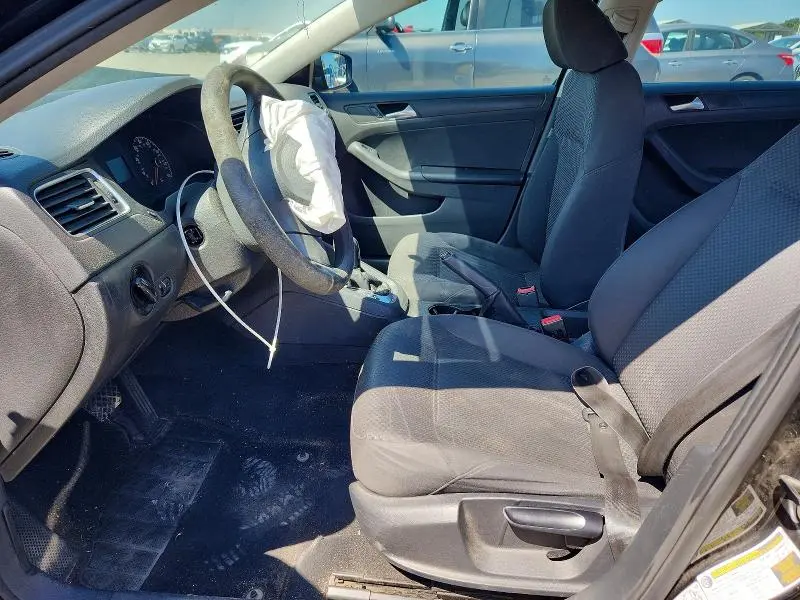 2013 VOLKSWAGEN JETTA BASE  