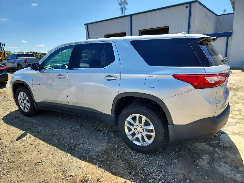 2020 CHEVROLET TRAVERSE LS  