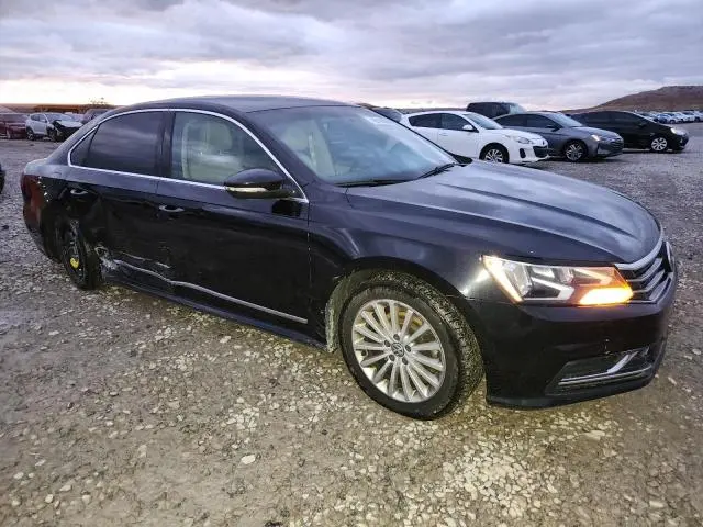 2017 VOLKSWAGEN PASSAT SE  