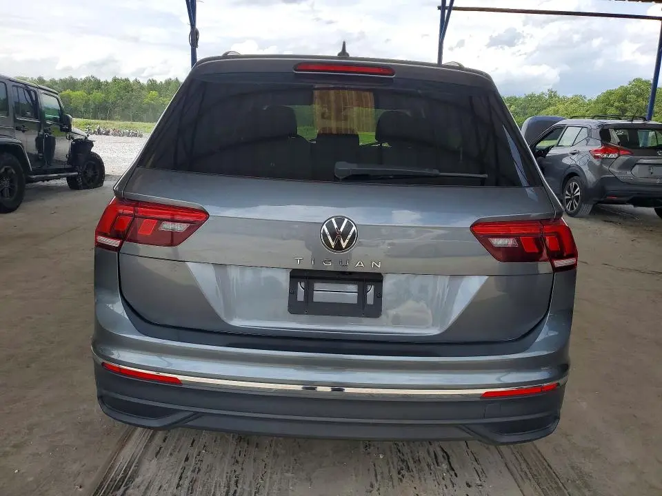 2022 VOLKSWAGEN TIGUAN S  
