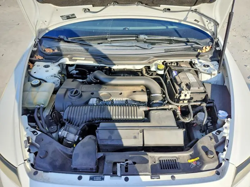 2011 VOLVO V50 T5  